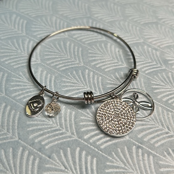 Foot notes silver charm bracelet - Picture 2 of 8